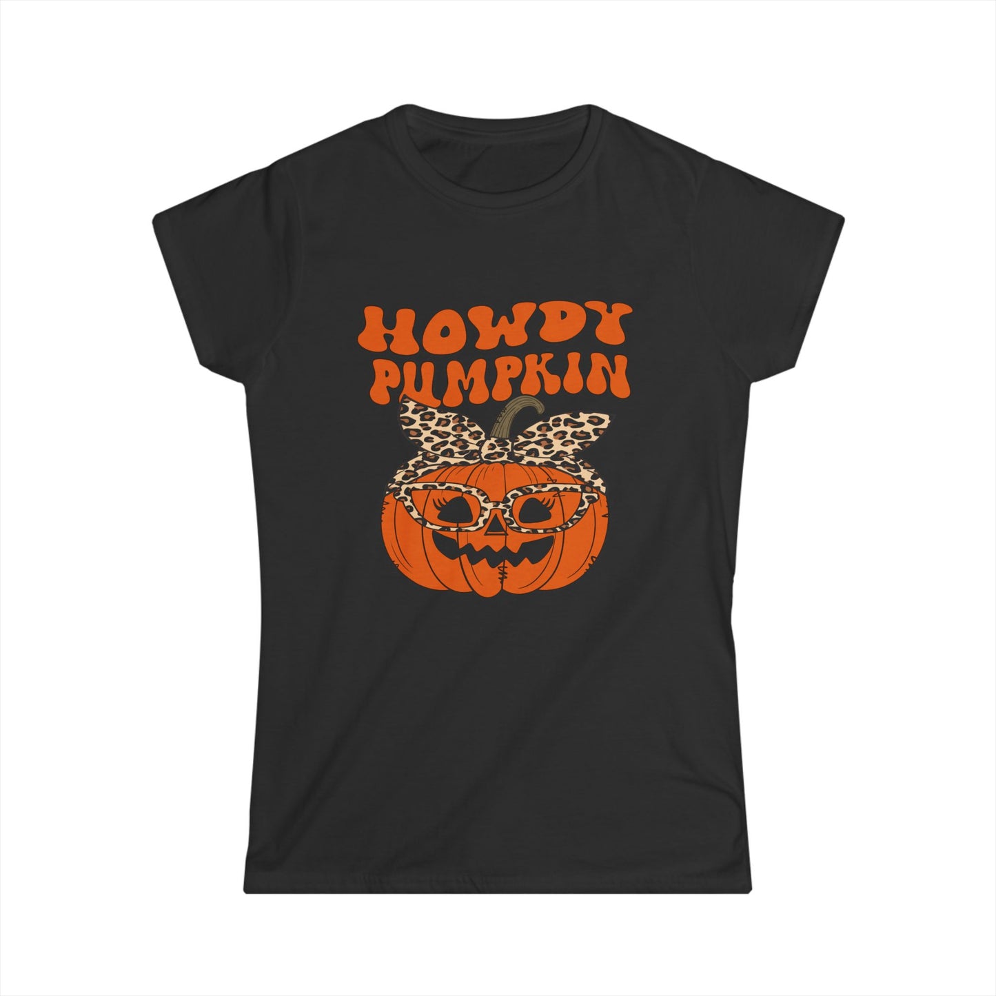 Howdy Pumpkin Graphic Tee: Fun Fall T-Shirt for Halloween Lovers