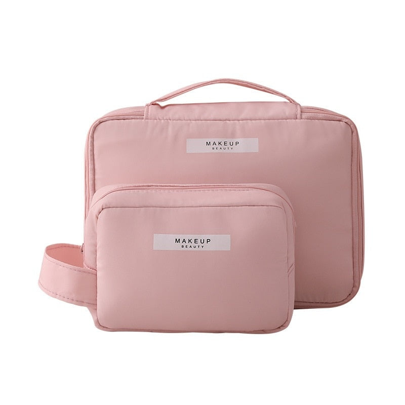 Spacious Makeup Bag: Durable Organizer for On-the-Go Beauty