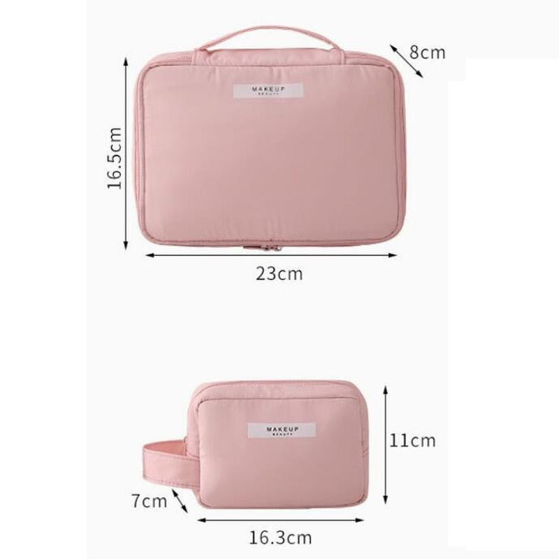 Spacious Makeup Bag: Durable Organizer for On-the-Go Beauty